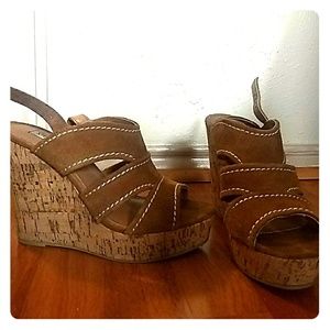 Steve Madden Nude Wedge Sandals size 9